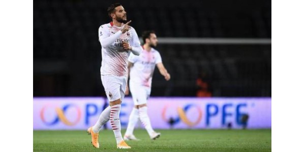 Zlatan Ibrahimović ser endelig frem til den raske veksten av AC Milan-spillere